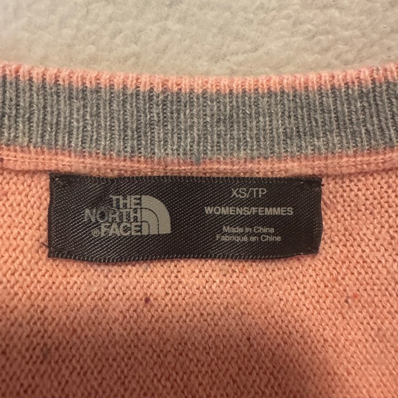 Women's Pink The North Face Cashmere Sweater - Picture 3 of 7